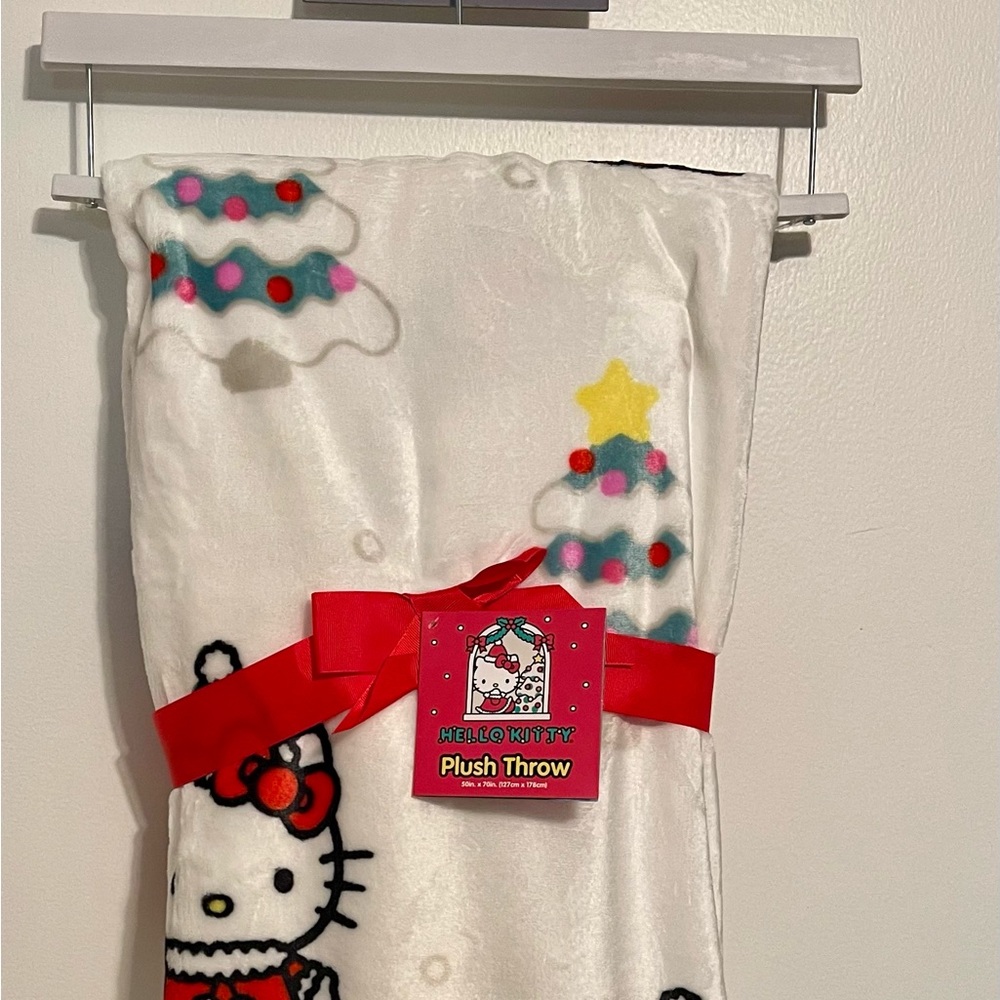 Hello Kitty Christmas Plush Throw Blanket #2 NWT 50 x 70